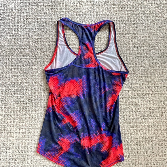 Athleta tank top~ SIZE SMALL - Picture 3 of 6